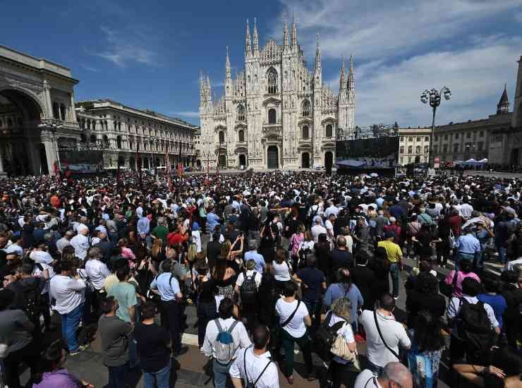 Funerali Berlusconi da record