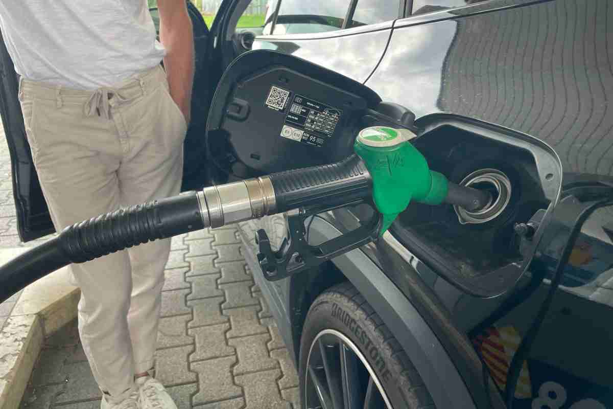 Caro carburante, ecco come risparmiare