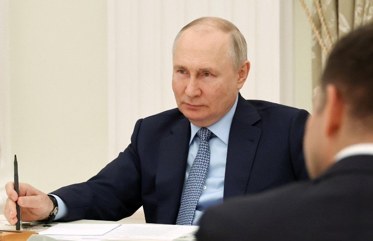 Putin resta il candidato favorito