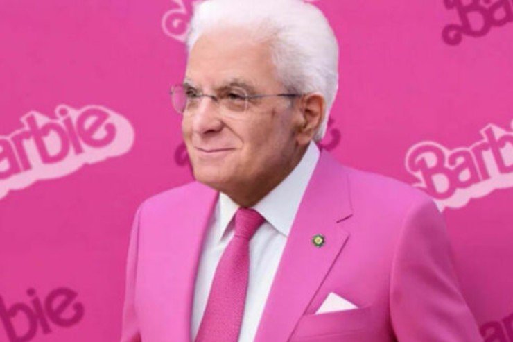 Sergio Mattarella in versione Barbie