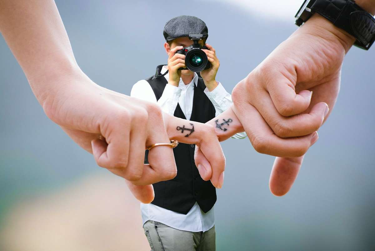 Sposa tradita con la fotografa del matrimonio