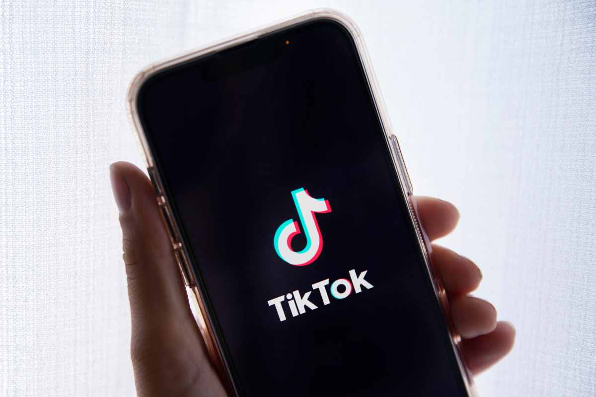 L'ultima challenge su TikTok fa discutere