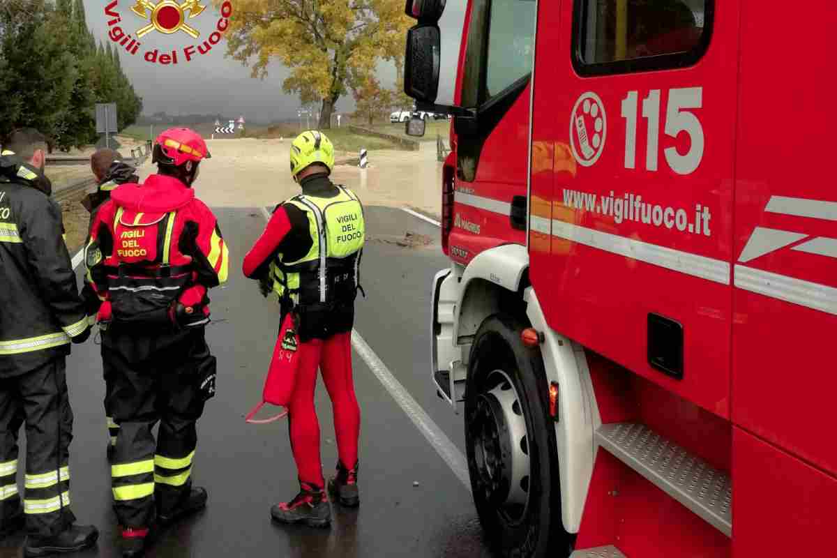 Incredibile salvataggio dei vigili del fuoco